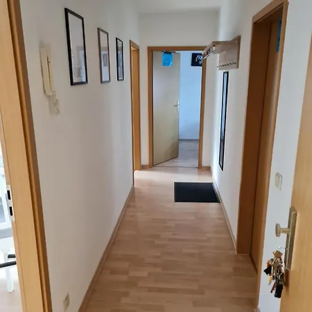 Apartment Wieko Leibnizstr. H1, Dg Links *