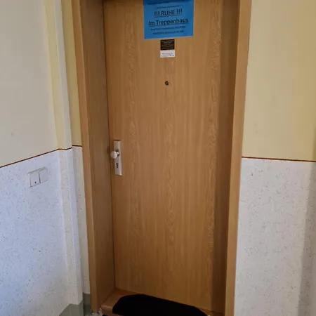 Wieko Leibnizstr. H1, Dg Links Apartment